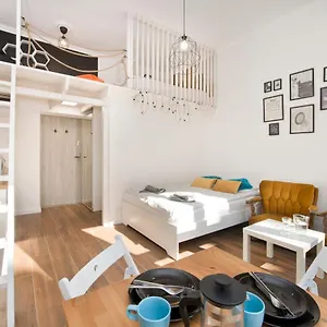 https://ogarna-centrum-starowka-apartment.gdanskhotel.org